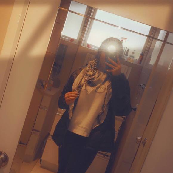 Meet your Posher, Mary-anne - Picture 1 of 1